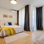 Azur Alegria Luxury With Pool Access * סנט קונסטנטין והלנה