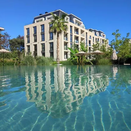 Apartment Azur Alegria - Free Parking & Pool Saints Constantine and Helena