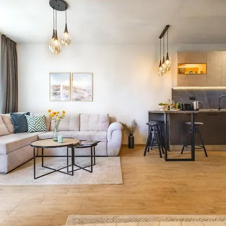 Azur Alegria Luxury With Pool Access Appartement Sveti Konstantin